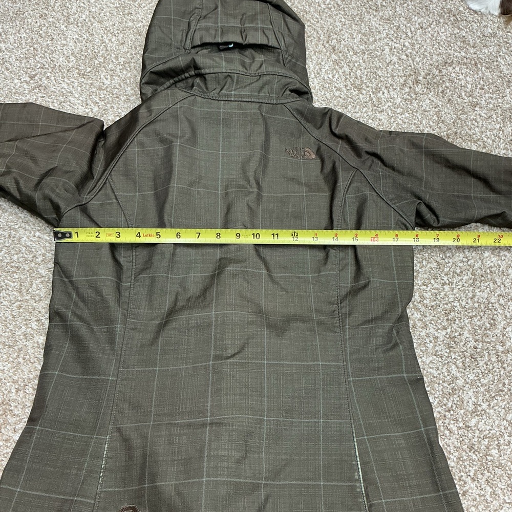 Northface with attached hood - Picture 9 of 11